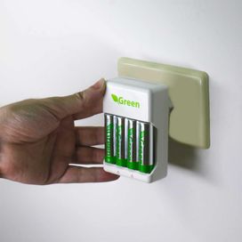 Carregador Ultra Rápido de Pilha/Bateria AA/AAA/9V Bivolt - Green
